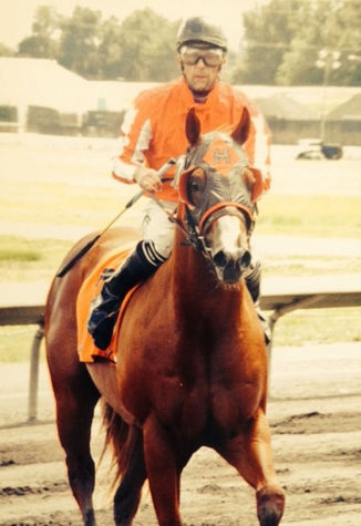 One Famous Man
2010 AQHA Stallion
sire: One Famous Eagle
dam: First Down Dash daughter