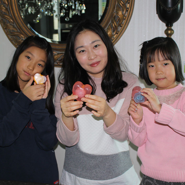 Thumbnail: Mom & Me Classes