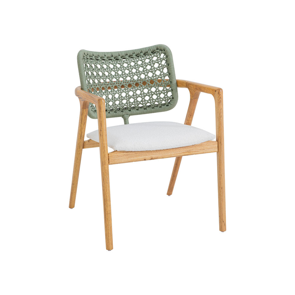 Cadeira em madeira e corda náutica