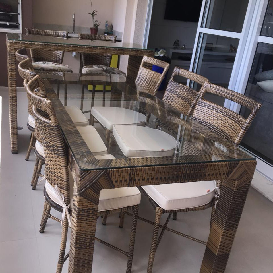 mesa vazada em fibra sintetica