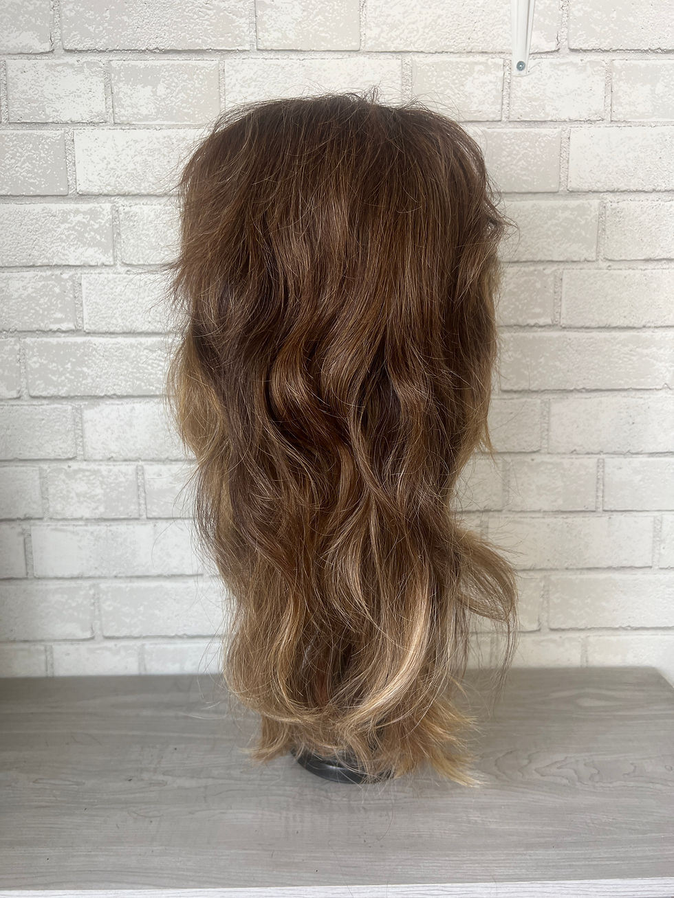 Thumbnail: Dimensional sandy brown mullet