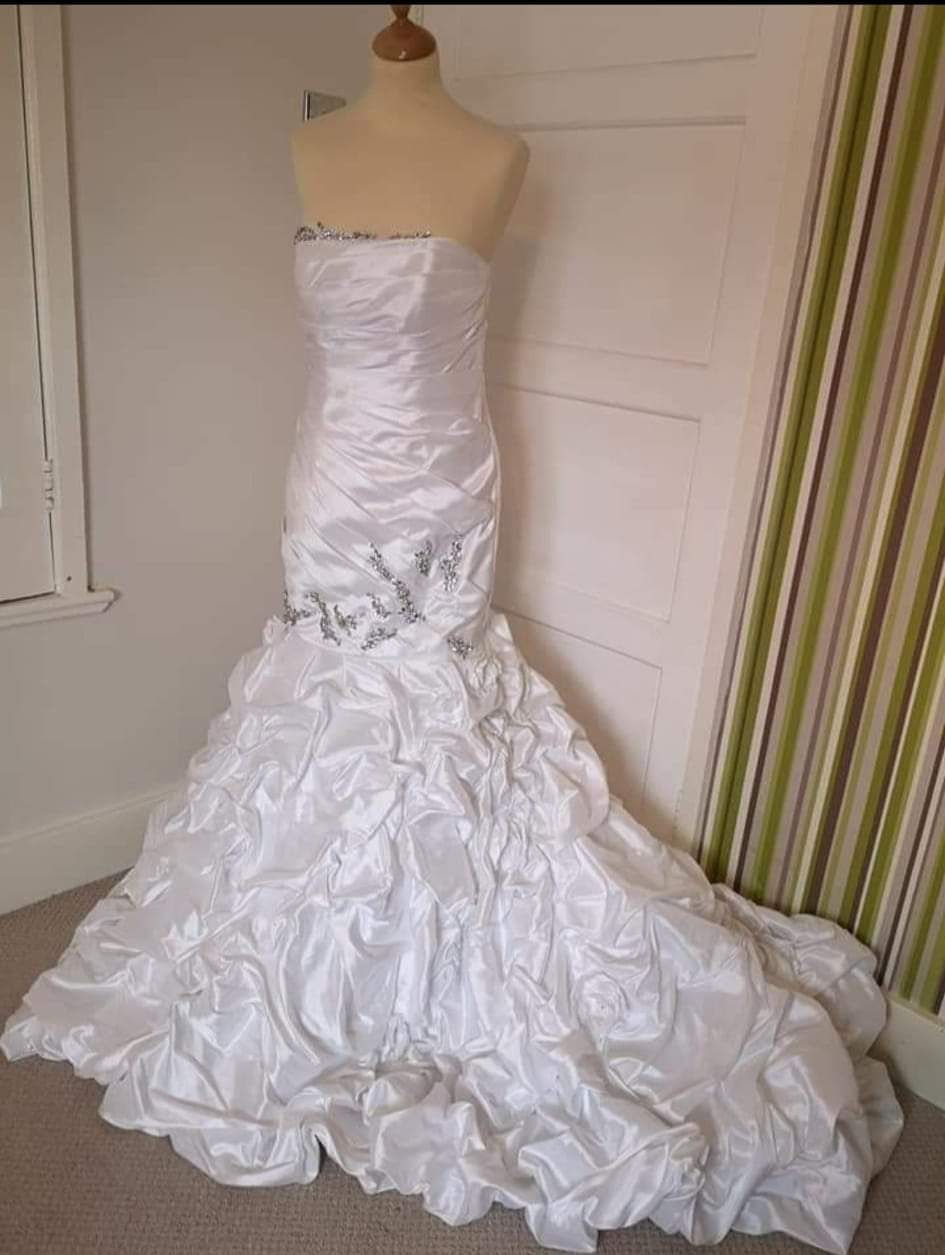 Ruffle with flower detail gown - Size12