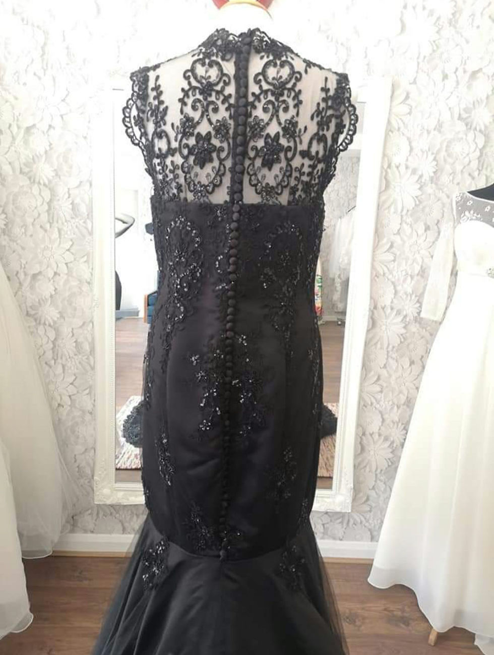 Thumbnail: Full black gown