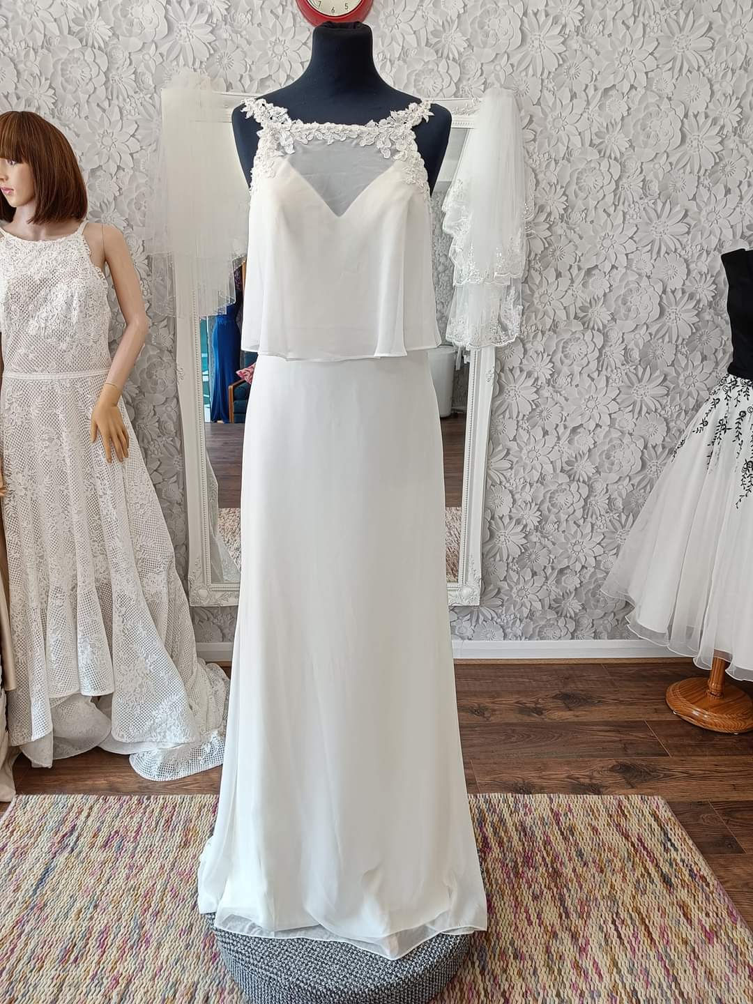 Sheek top gown - Size 8-10
