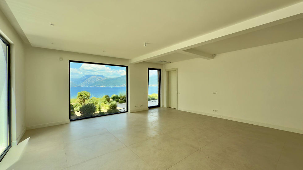 فيلا مطلة على البحر في مونتينيغرو