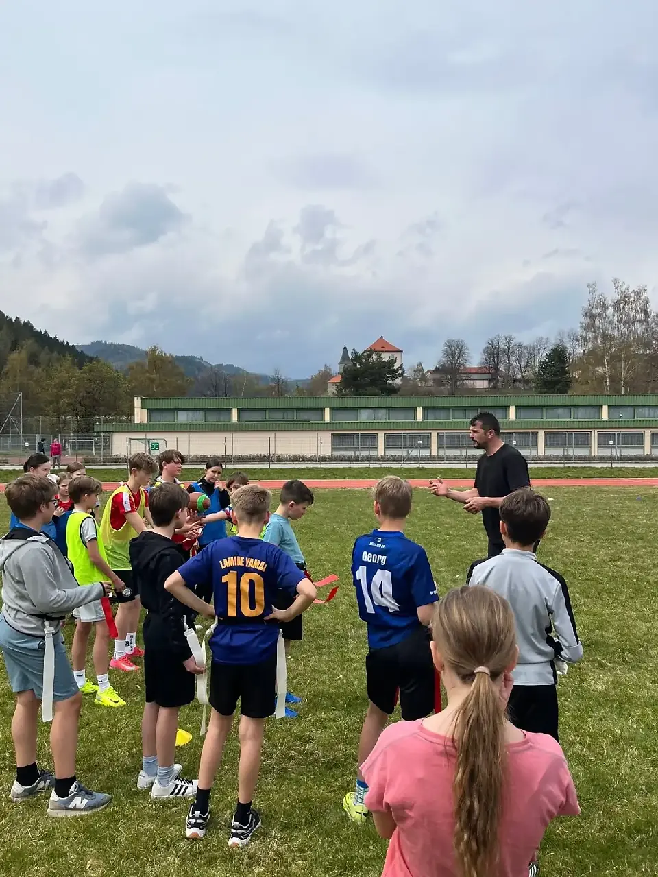 Murtal Bulls begeistern am BG/BRG Judenburg: Flag Football sorgt für Bewegung, Teamgeist und neue sp