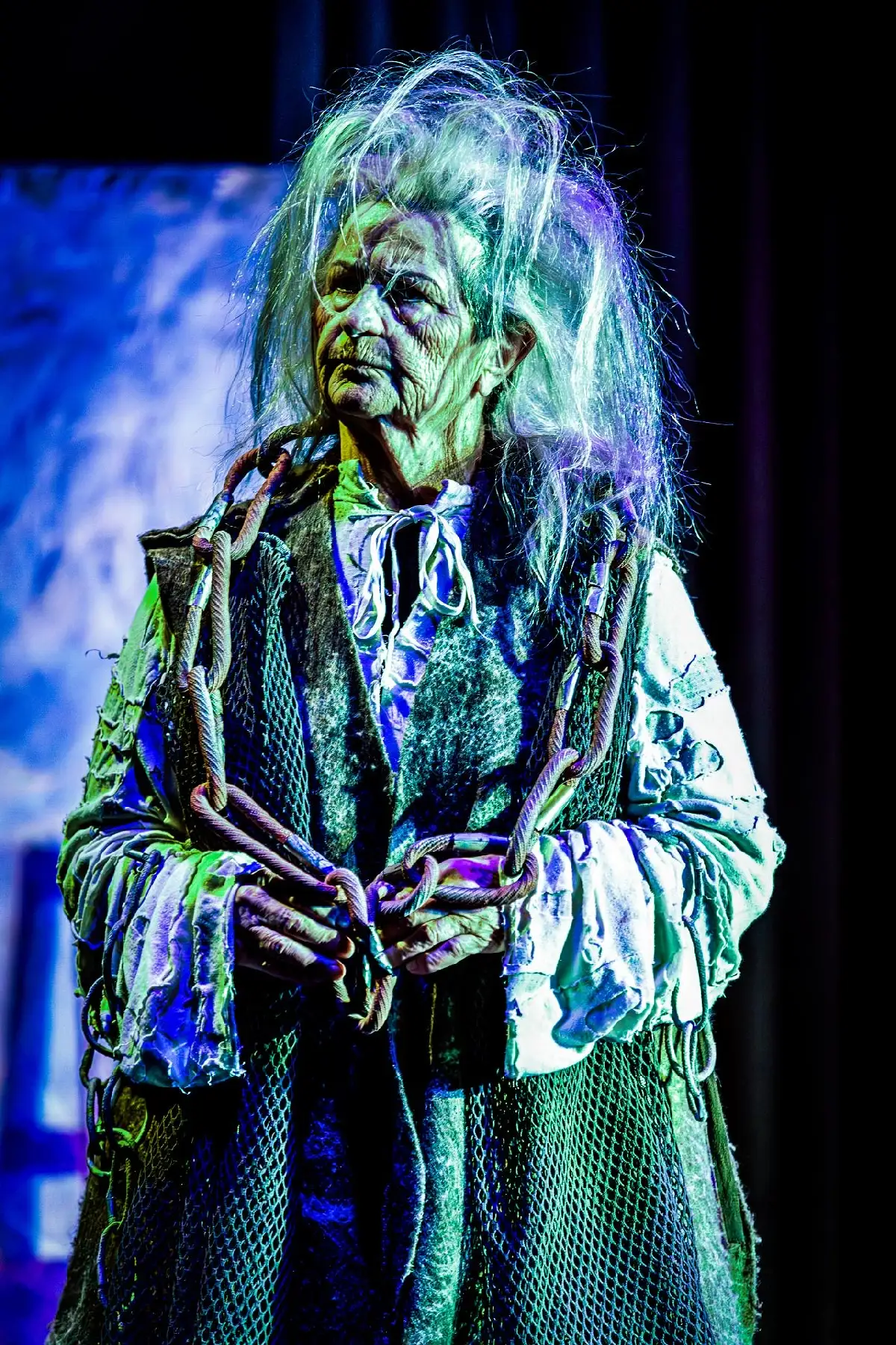 Stimmungsvolle Darstellung der zukünftigen Weihnacht mit eindrucksvoller Lichtstimmung und intensive