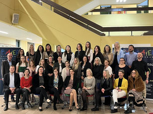 Diplomverleihung: 22 neue Elementarpädagoginnen