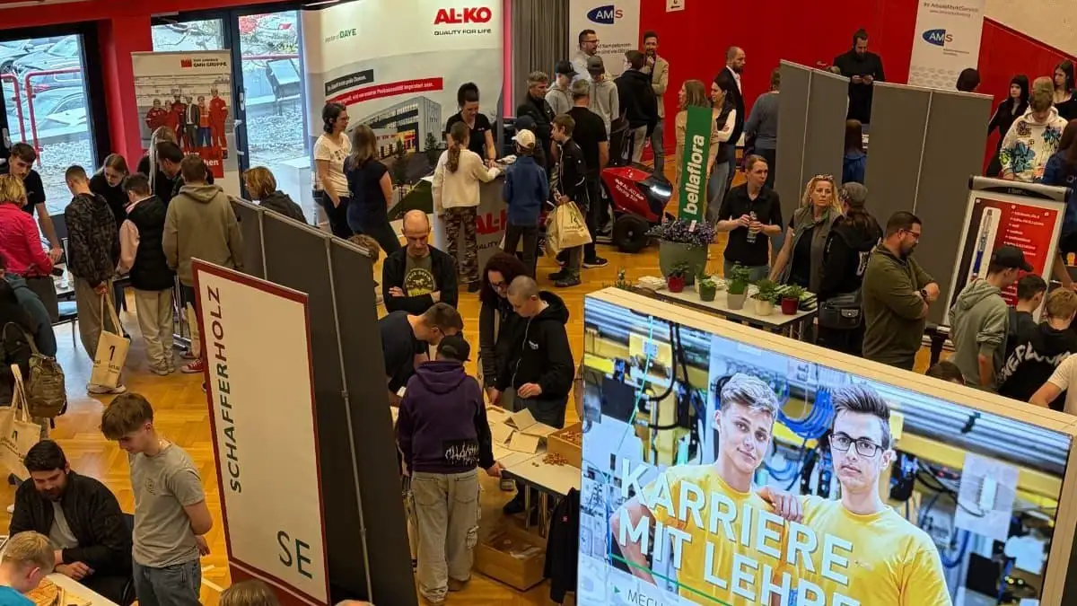 Jobdating im Kulturzentrum Spielberg mit Schülerinnen und Schülern sowie regionalen Unternehmen bei 
