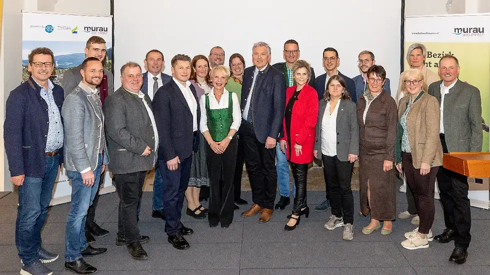 In diesem Jahr wurde der Vorstand im Beisein des Bezirkshauptmanns Peter Plöbst neu gewählt: dieser besteht nun aus 21 ehrenamtlich engagierten Personen.