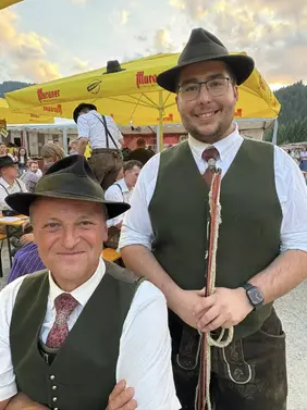 Plattlerfest der Krakauer Freunde am 9. August 2025 in Krakauebene – Tanzgruppen, Musik, Kulinarik und Brauchtum in festlicher Atmosphäre.