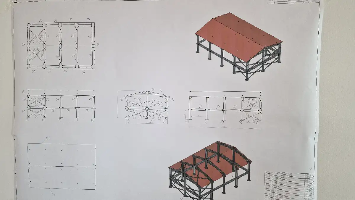 Kinder arbeiten mit Modellen und Bauteilen der Firma Zeman und lernen in der Kinderstadt Dolbu am Re