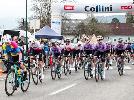 Der Start zum Damenrennen der Road Cycling League Austria in St. Marein-Feistritz.