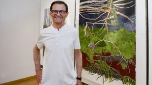 Künstler Franz Schicho bei der Ausstellungseröffnung im Forum Rathaus Knittelfeld.