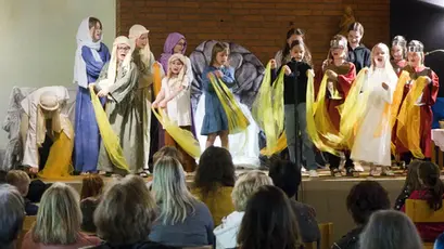 Begeisternde Darbietung eines Kindermusicals in Möderbrugg – junge Talente präsentierten Musik, Tanz und Theater vor einem begeisterten Publikum im Murtal.
