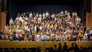 Das Schulschlusskonzert der Musikschule Knittelfeld begeisterte im vollbesetzten Kulturhaus mit musikalischer Vielfalt, ausgezeichneten Nachwuchstalenten und bewegenden Ehrungen.