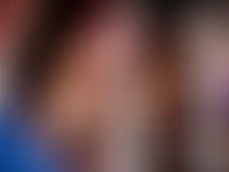 Junge Frau an der mobilen Bar bei einer Veranstaltung mit Schanktechnik von Franz Moser Schank- und Eventservice