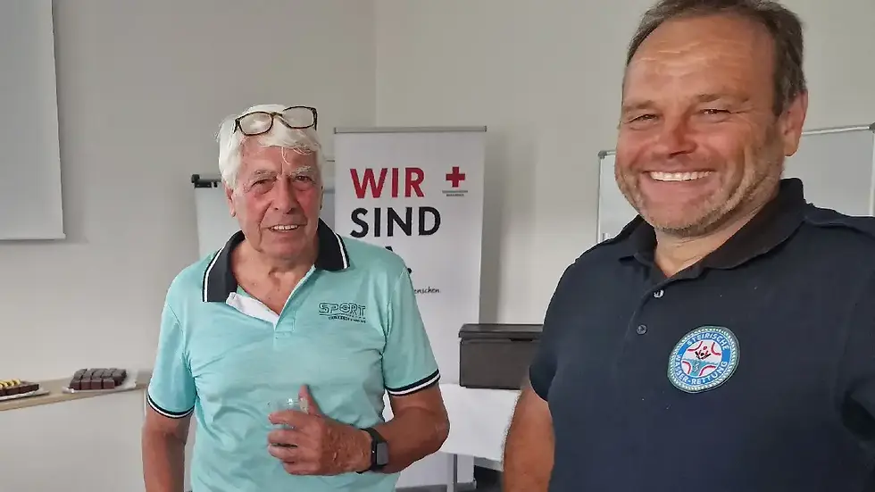 Hans Kostner, Gründer des Netzwerkes „Freunde für Freunde“, im Gespräch mit Stefan Fehleisen von der Steirischen Wasserrettung.