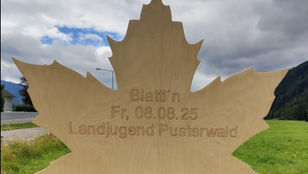 Ankündigung Fest „Blattl’n“ 2025 in Pusterwald: Hörtlebwiese wird am 8. August zum Treffpunkt mit DJs Lost_Taste & Sign_out und Live-Band Ersthelfer.