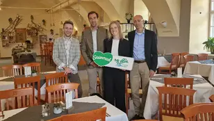 Dominik Egger, Martin Seger-Omann, Murtal-Tourismus-Geschäftsführerin Isabella Painhapp und Bürgermeister Martin Rath freuten sich über den gelungenen Neustart des JUFA Hotels Seckau.