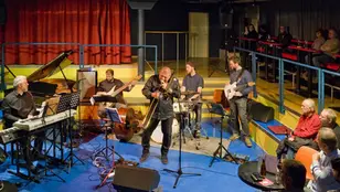Jazzquintett beim Blue Monday X-mas Special live im Zeltweger Theaterkeller.