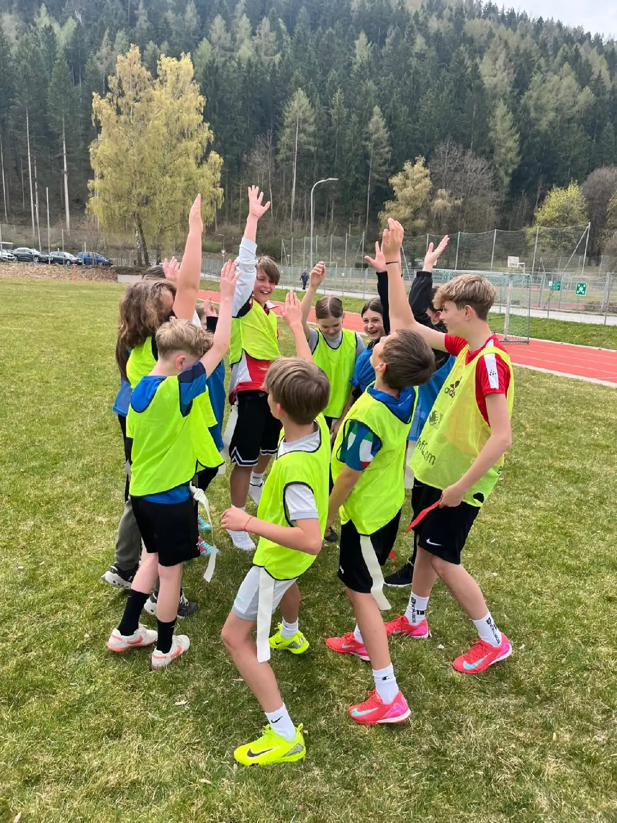 Murtal Bulls begeistern am BG/BRG Judenburg: Flag Football sorgt für Bewegung, Teamgeist und neue sp