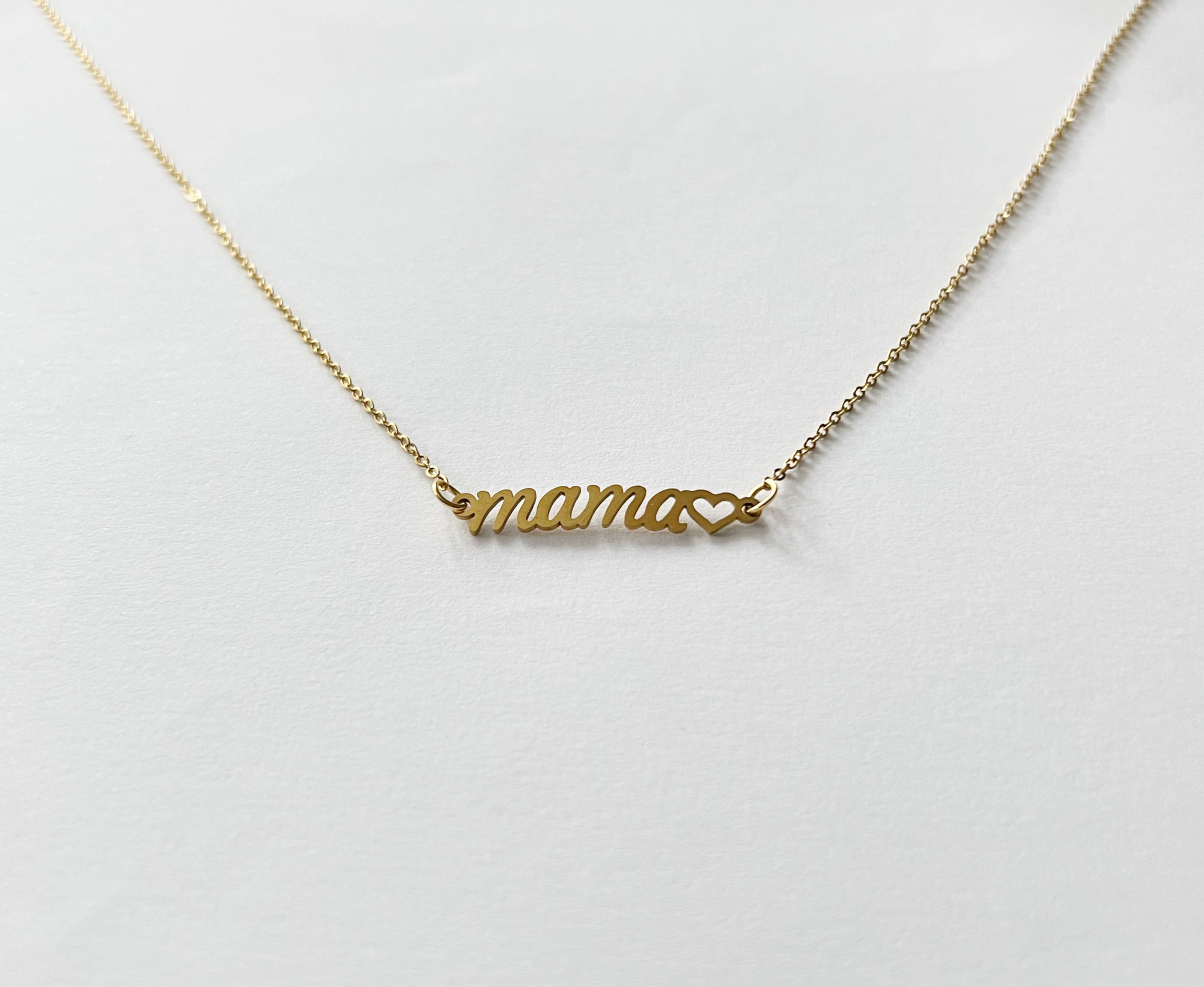 MAMA NECKLACE