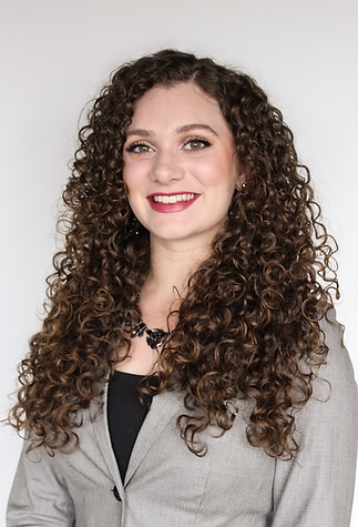 Taylor headshot.png