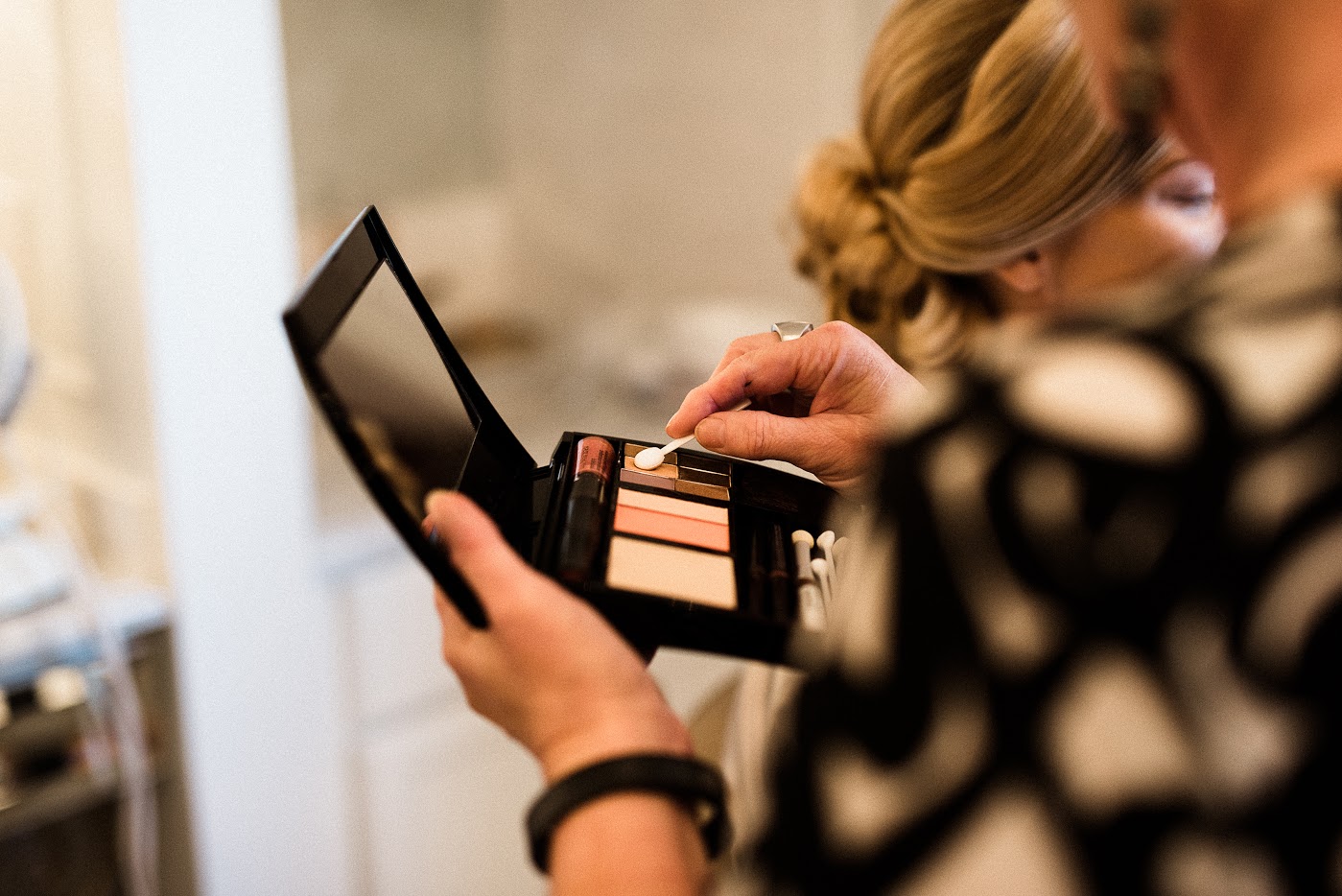 Woodbury Makeup Artist Luminous Looks by Lynne Kuhn