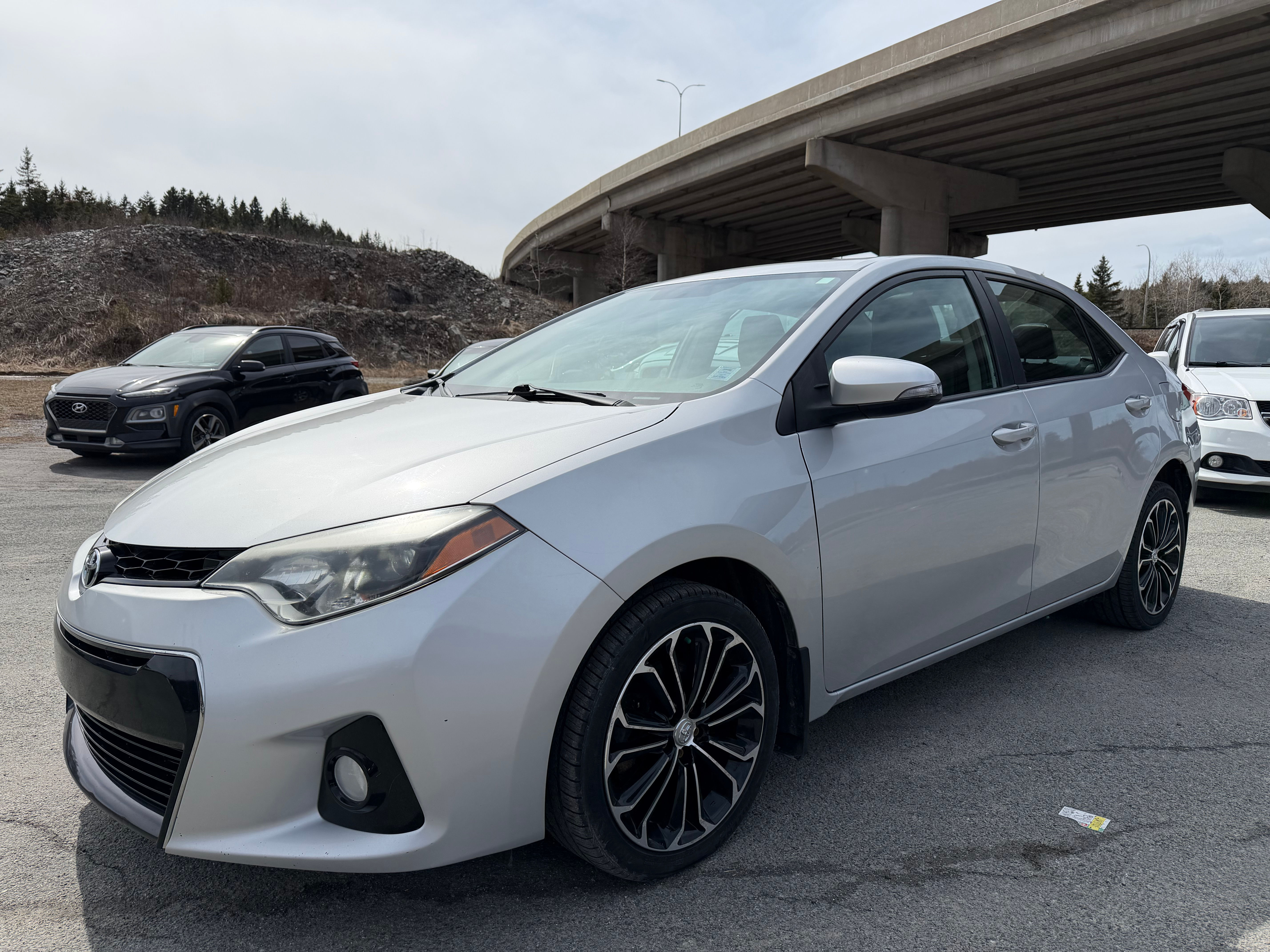 2014 Toyota Corolla SE 202500 kms