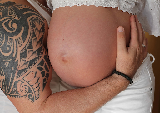Is Labor Induction Massage Safe? What Expecting Moms Need to Know