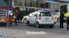 In Mississauga, two vehicles collided at Burnhamthorpe Rd W and Confederation Pkwy