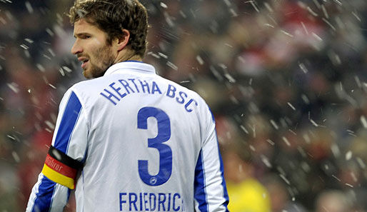 Thumbnail: Nike Hertha Berlin Home Jersey 2009-2010 Bundesliga Season