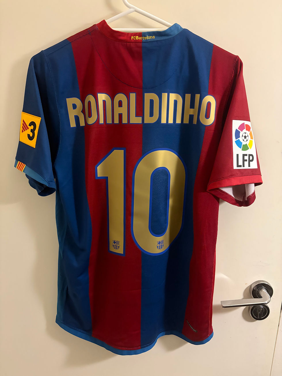 Thumbnail: Nike FC Barcelona Home Jersey 2006/07 La Liga Season Medium