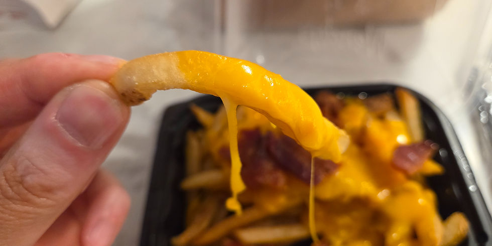Drooping fries with cheese