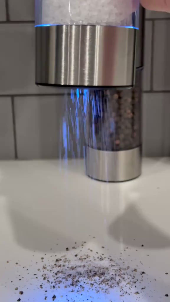 Thumbnail: Rechargeable Electric Salt & Pepper Grinder