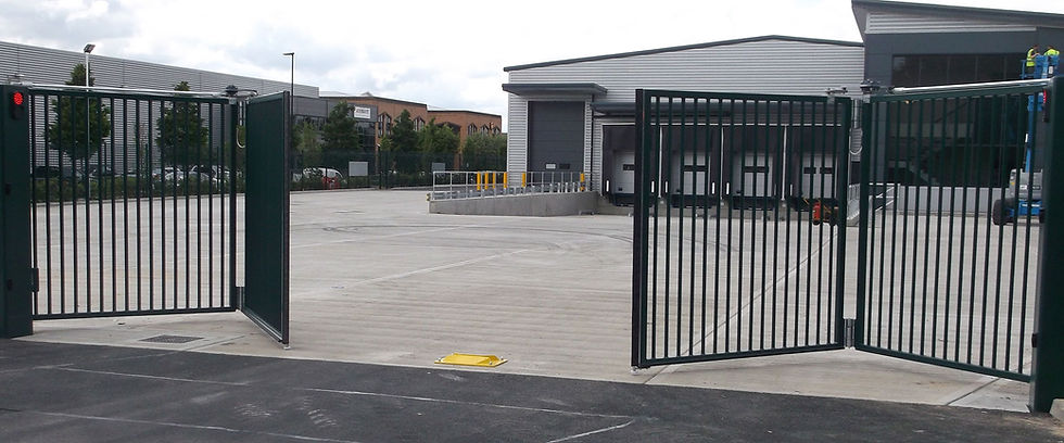 Bi Fold and Tri Fold Gates