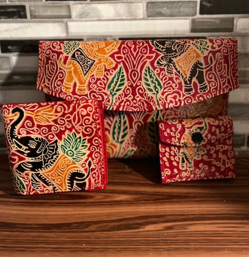 Thumbnail: 3-Piece Handmade Carved Wallet