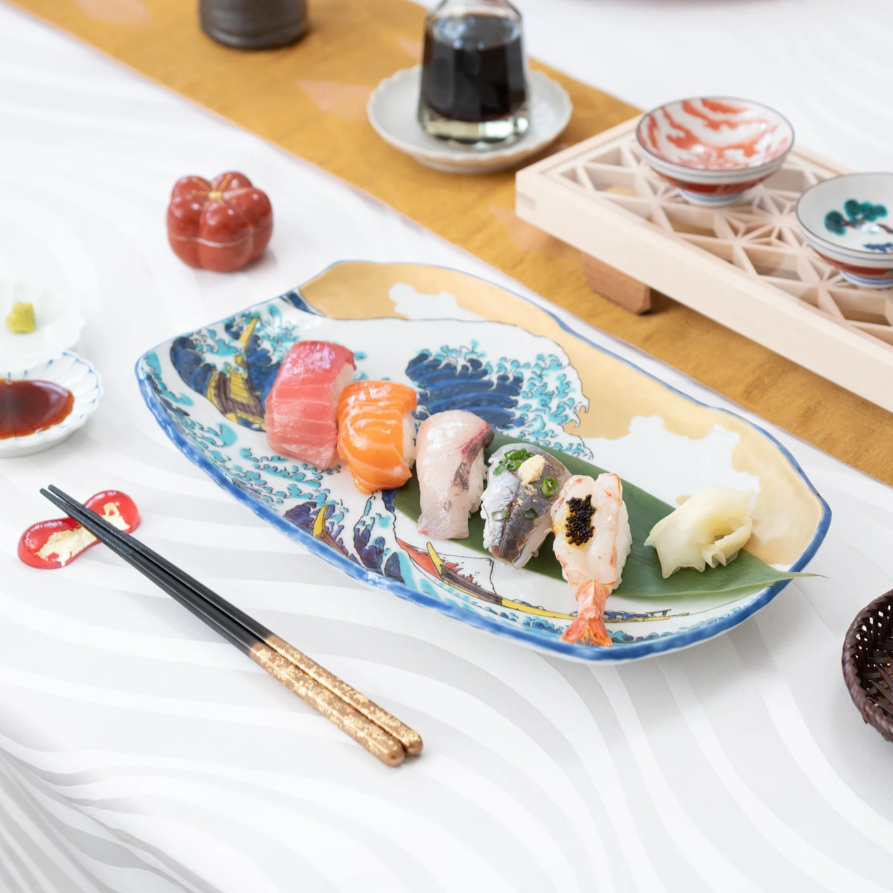 seikou-kiln-hokusai-wave-kutani-rectangle-plate-musubi-kiln-handmade-japanese-tableware-an
