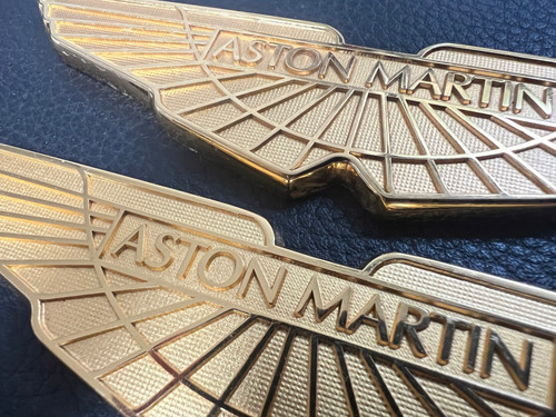 ASTON MARTIN Gorld Emblem Set 120mm Used EX condition | ACR