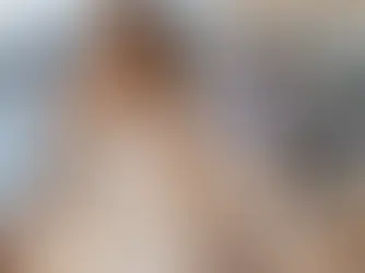 Eine Woche auf der Belmonte-Yacht Rezension: eine Frau auf einer Yacht vor der Riviera