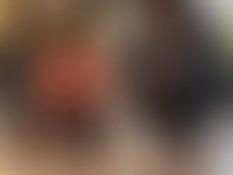 Liebe auf die peinliche Art Rezension: eine peinliche erste Begegnung mit verschüttetem Kaffee