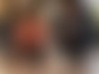 Liebe auf die peinliche Art Rezension: eine peinliche erste Begegnung mit verschüttetem Kaffee