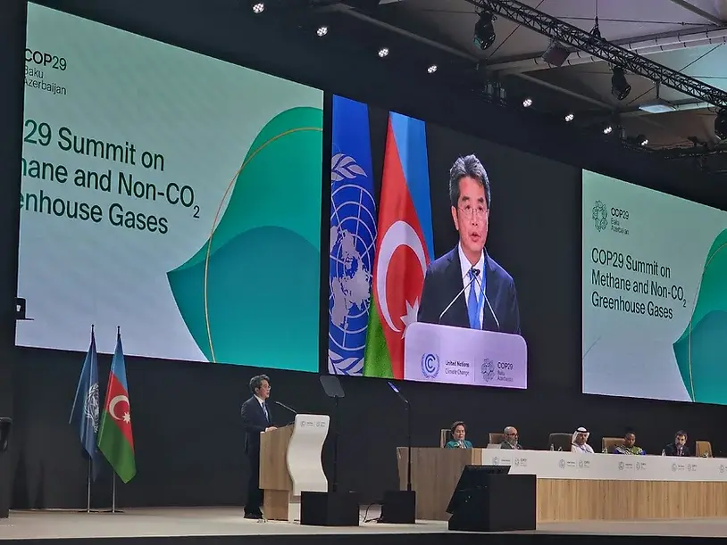 제29차 유엔기후변화협약 당사국총회(COP29) 정상회의에서 조홍식 특사가 연설을 하고 있다. 사진 외교부