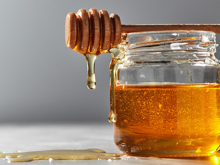 Μέλι: Το χρυσό άρωμα των Χριστουγέννων
