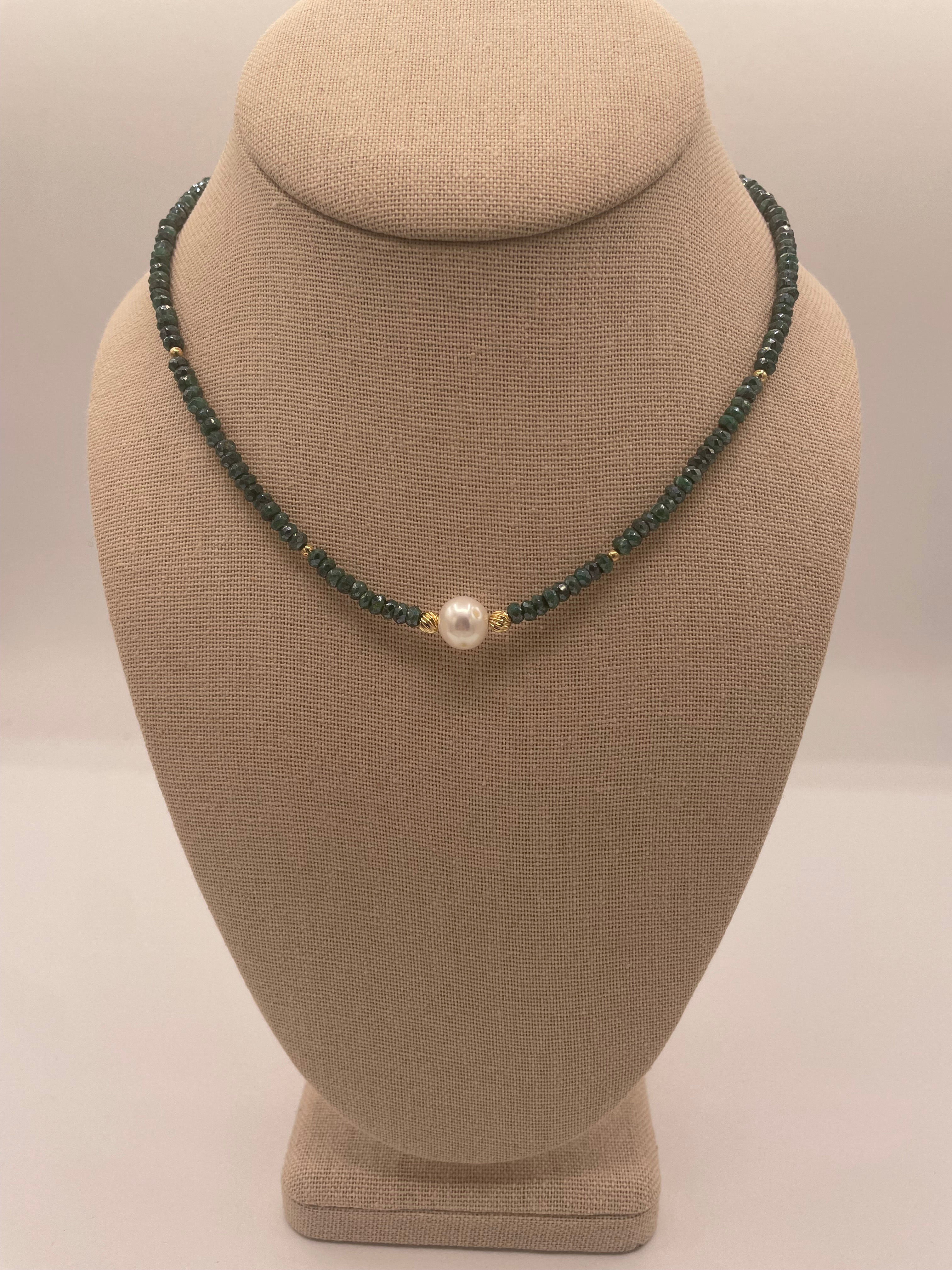 Emerald and pearl necklace