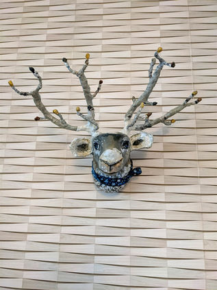 A reindeer wall papermache sculpture white and blue with a decorative bandana - Renntier Pappmache Skulptur aus Berlin