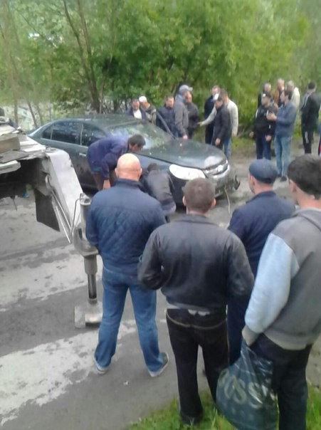Деталі нападу на журналістів у Верховині під час відеозйомки наслідків ДТП за участі екс-регіонала