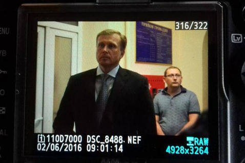 У призначеного на Прикарпатті митника Володимир Козюберди вимагають написати заяву на звільнення. ВІ
