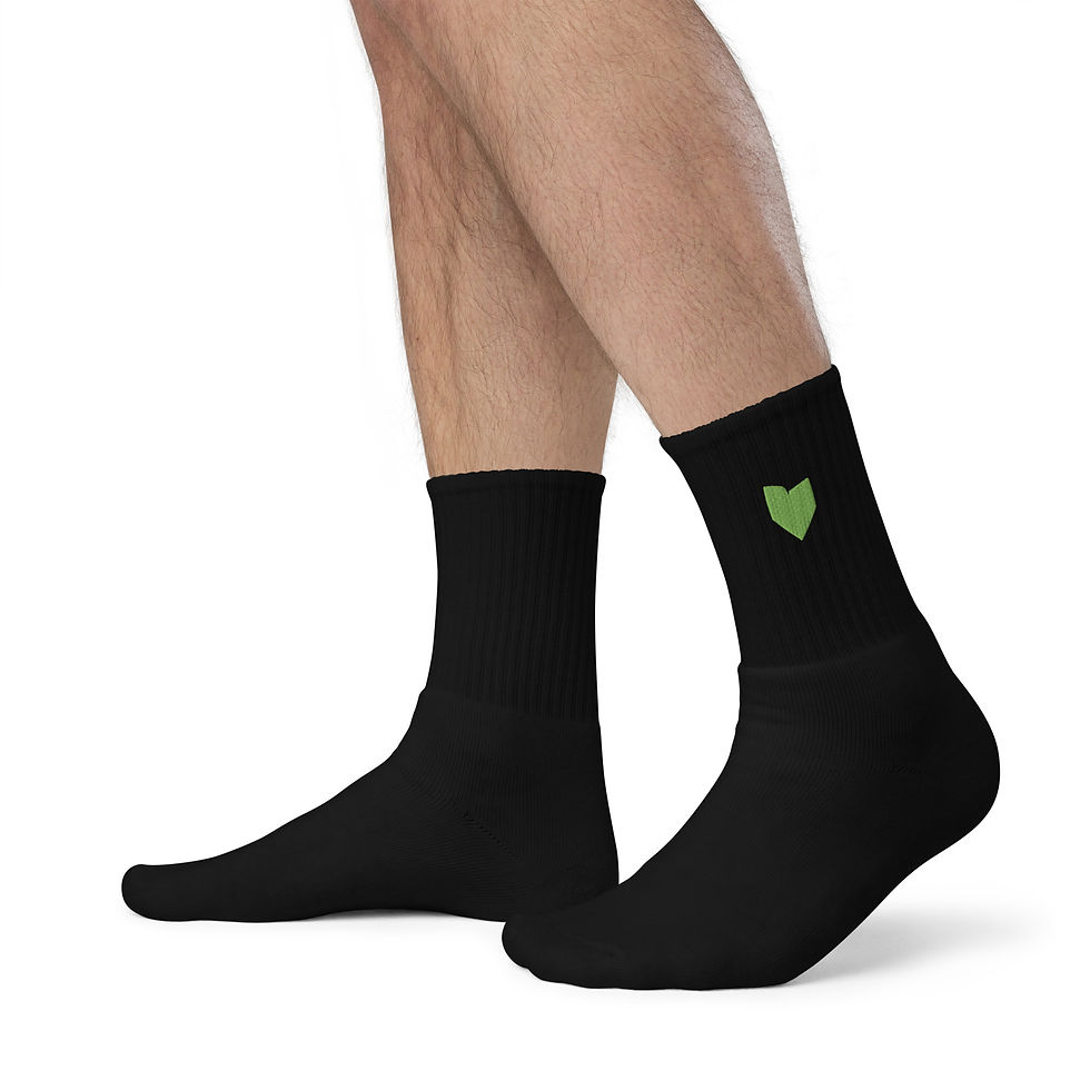 Thumbnail: Robot's Green Embroidered Heart socks : IW Comics